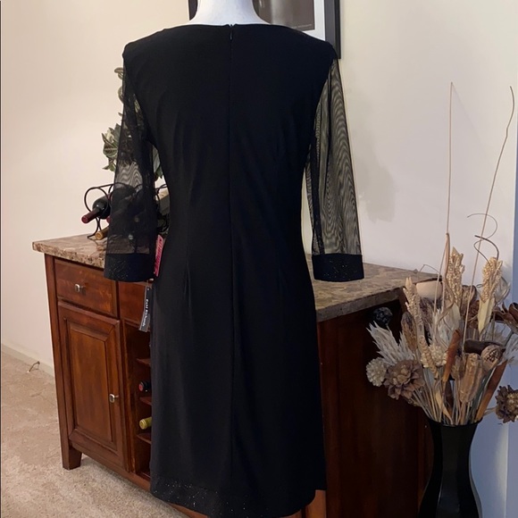 Elegant R&M Richards dress - Picture 5 of 5